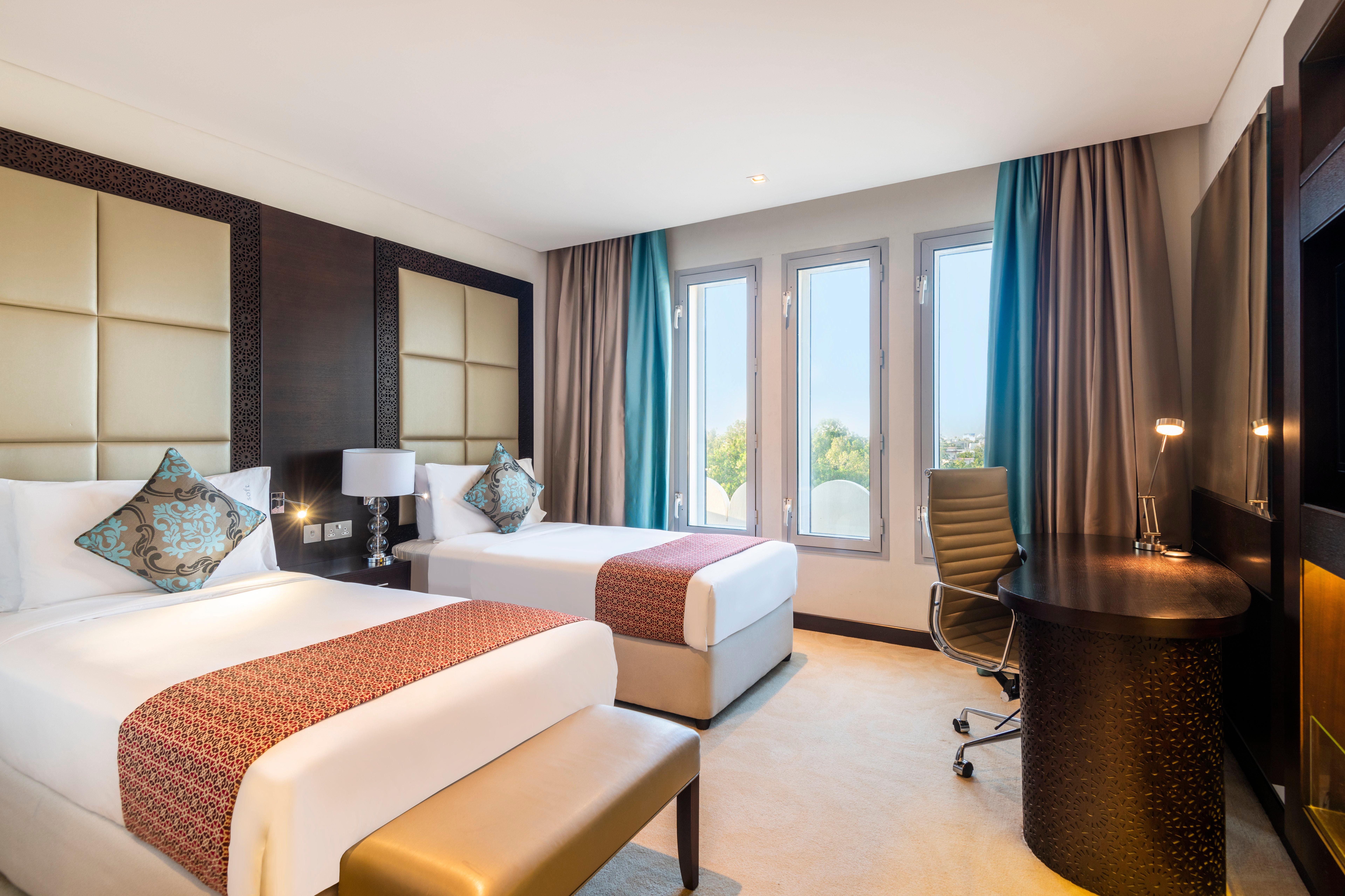Hotel Al Madinah Holiday Masqat Buitenkant foto